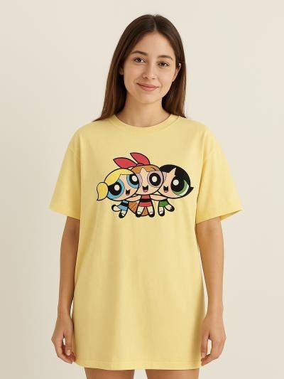 Yellow oversized t-shirt