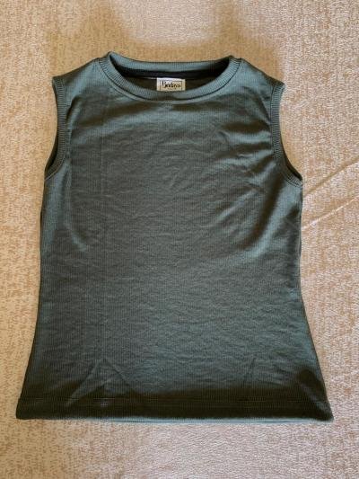 Olive sleeveless cotton basic