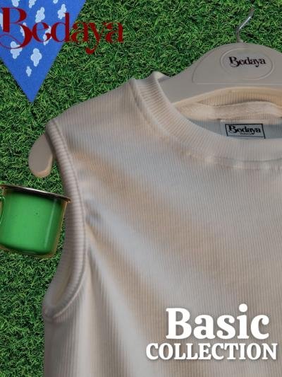 White sleeveless cotton basic top